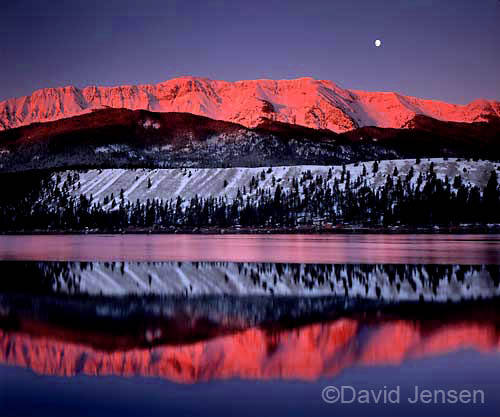 wallowa lake moonset